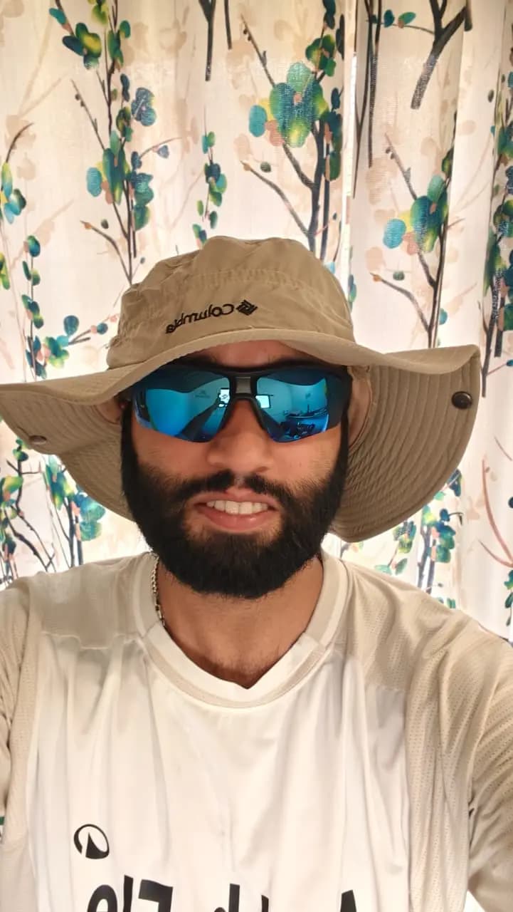 Portrait of Abhishek Thakur, Co-Founder and COO of The Hortizon